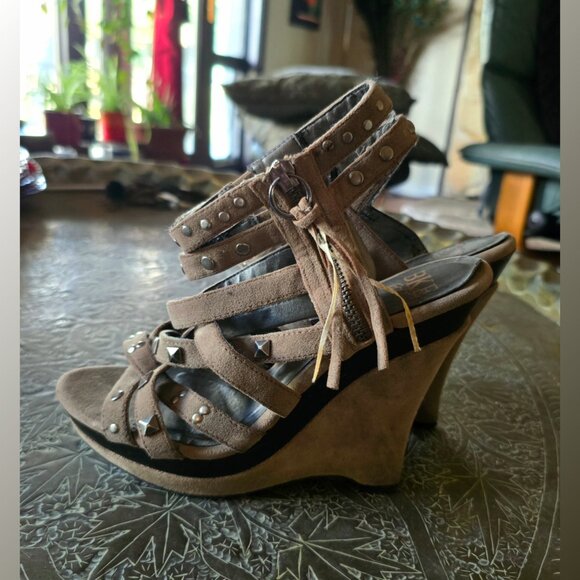 LAST CHANCE! WILL BE GONE END OF 9-8! - Picture 2 of 4